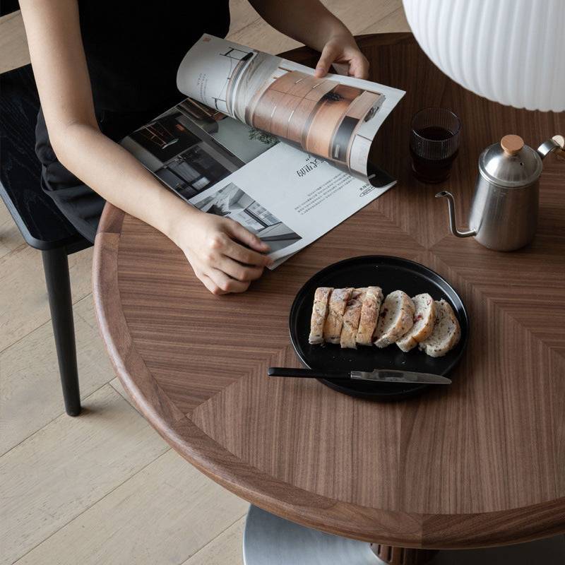 Classical Small Round Table with Stainless Steel Base